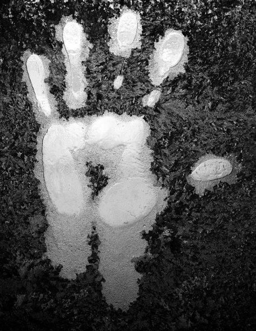 IMG_0093 Handprint on Glass Sheep Mtn Lodge-BW-4.jpg