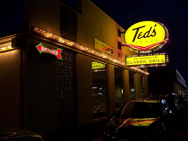 Teds (Small).JPG