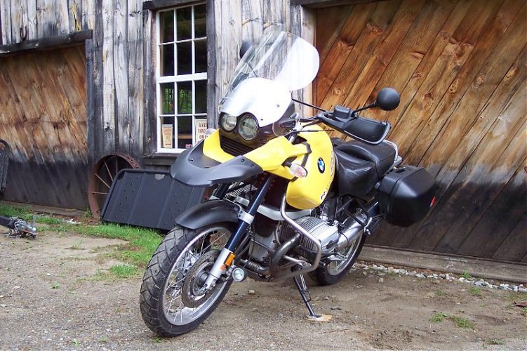 '04 BMW R1150GS #2.jpg