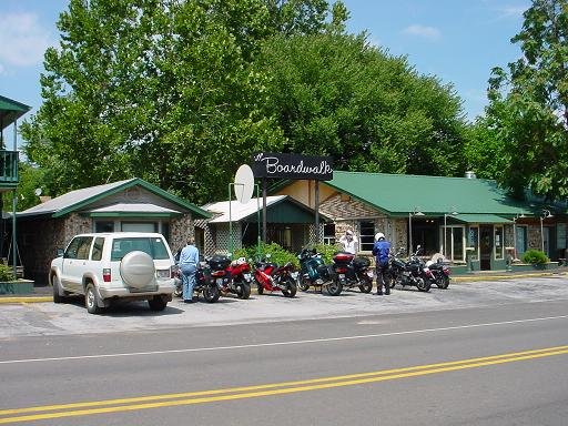 Lunch in Jasper AR.JPG