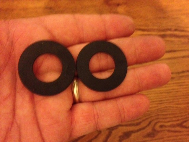 plastic washers.JPG