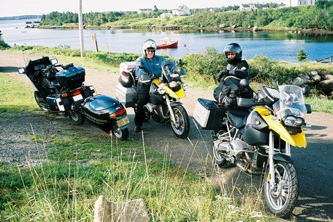 Paul, Ron and Bikes.JPG