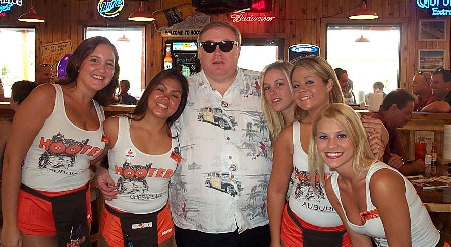 hooters auburn.jpg