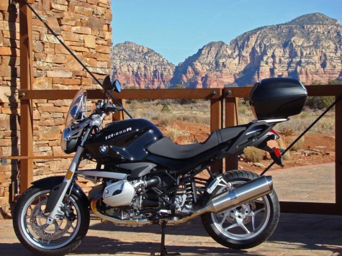 2010BMWR1200RAerieGate11_09.jpg