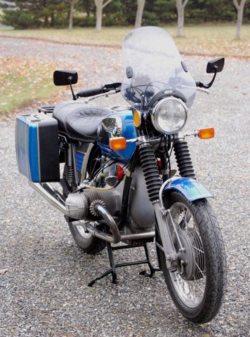 R75 front 03 sm.jpg