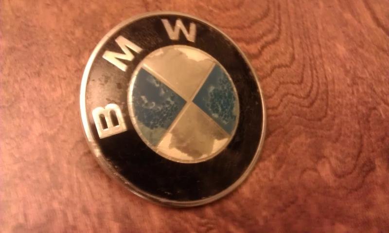 08-28-12_1 BMW Badge, Not Original But On the Bike When Purchased.jpg