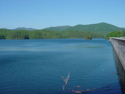 a-Fontana Lake 2.JPG
