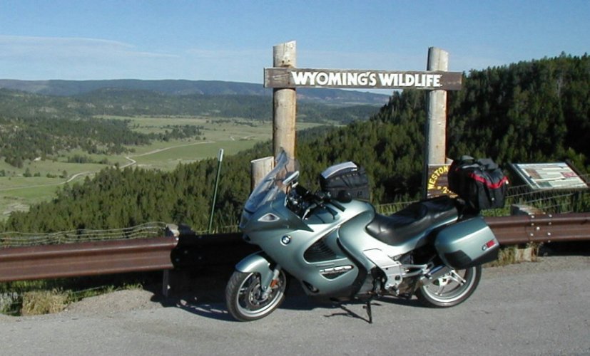 Wyoming Overlook - 6-1-06a.jpg