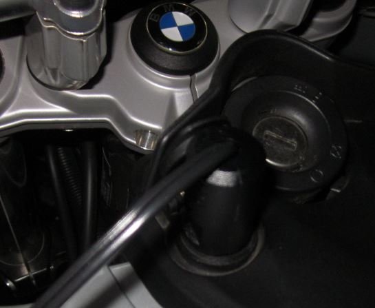 BMW Battery Tender 2.JPG