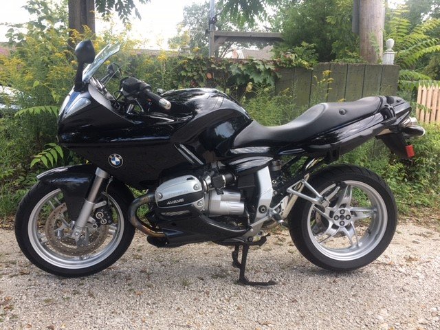 BMW R1100S.jpg