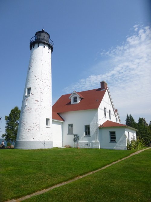 Point Iroquois Light UP (1).JPG