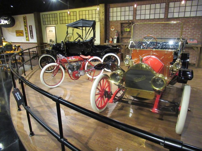 Gateway Auto Museum (11).JPG