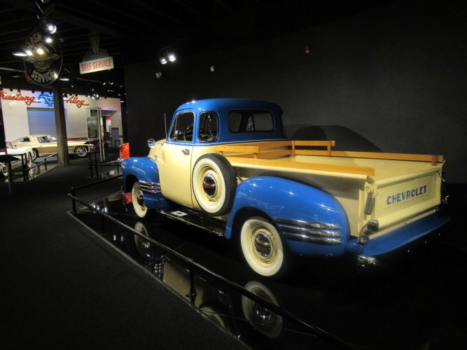 Gateway Auto Museum (23).JPG