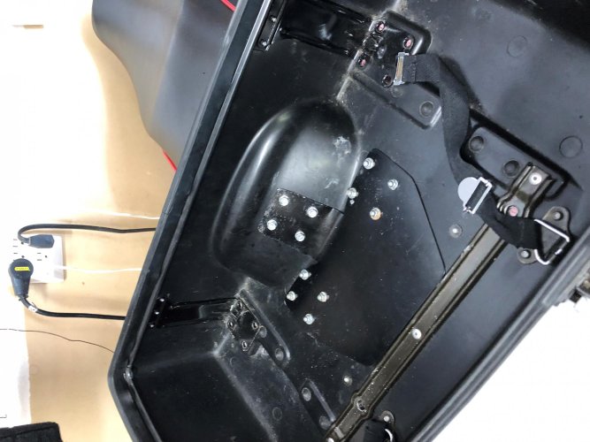 Honda GL1100 Top Box_inside mounting plate_attached.jpg