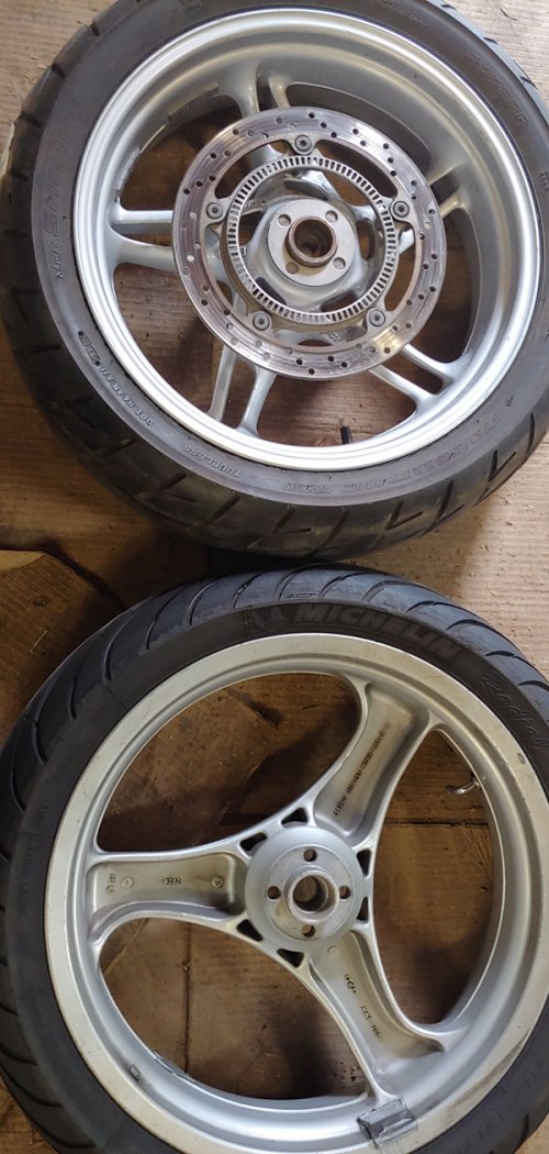 2wheels.jpg 2wheels.jpg