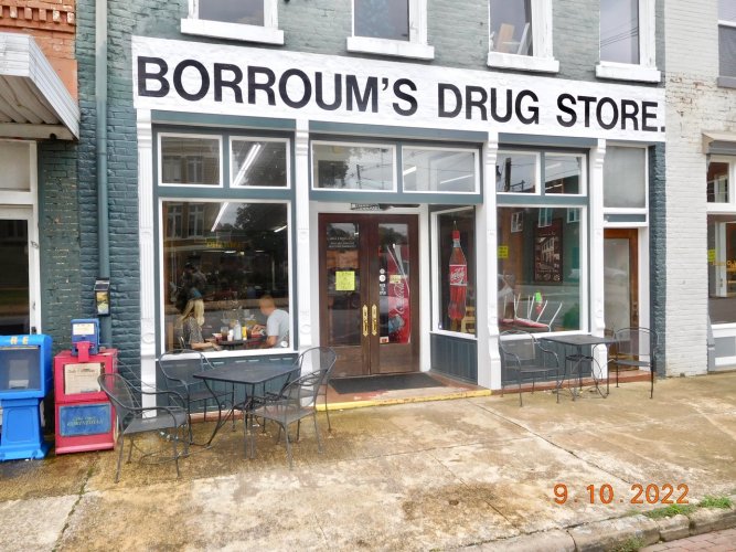Borroums-drug-store.jpeg