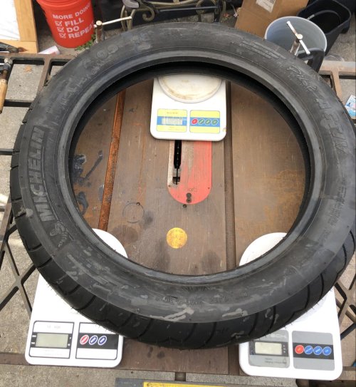 bmw tire balancer - 1 (2).jpeg