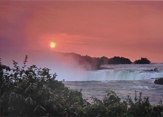 Niagra-Falls---Sunrise-3.jpg
