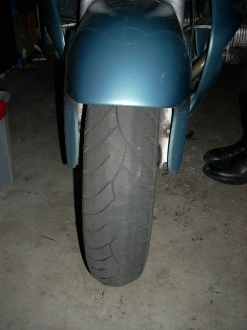 R1100RT front tire smooth on left side 1.jpg